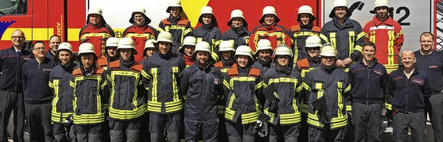 Voller Einsatz fr das Gemeinwohl: Abs...n des 80-stndigen Feuerwehrlehrgangs   | Foto: Feuerwehr