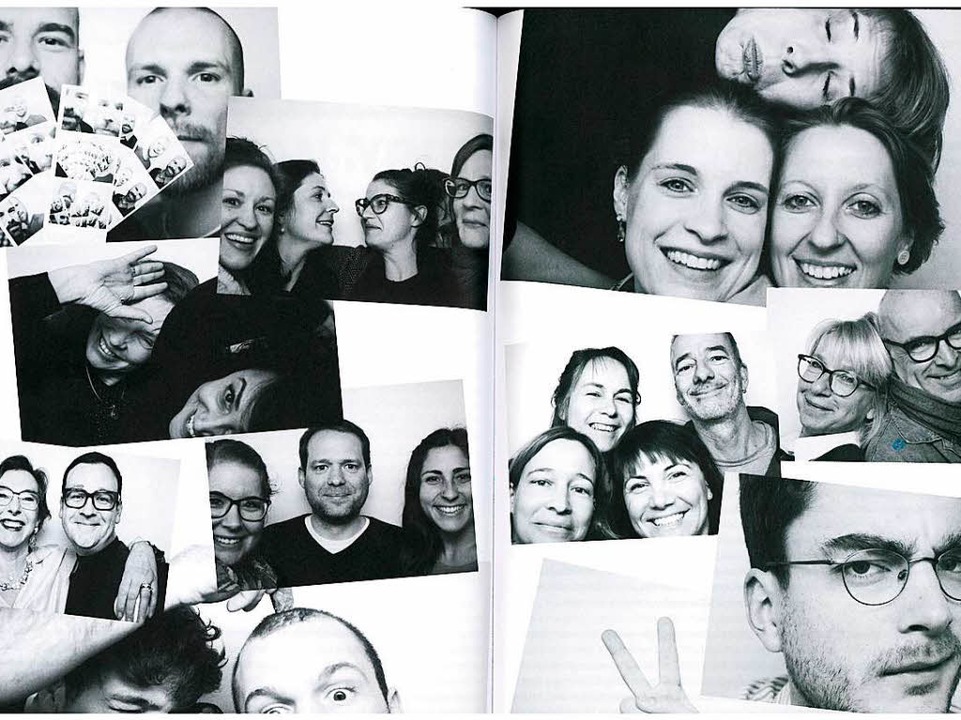 Theaterleute inszenieren sich selbst: Selfies aus dem Automaten in der Kantine  | Foto: Theater Freiburg