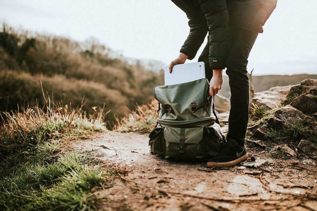 Um schn zu Wandern muss man nicht in die Weite.  | Foto: Photo by Felix Russell-Saw on Unsplash