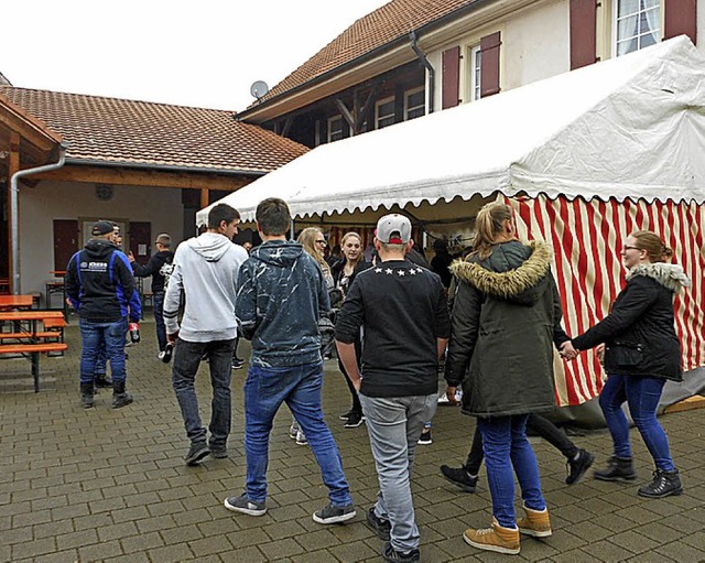 Gemeinsame Veranstaltungen wie die am ... Brauchtumsverein abgewickelt werden.   | Foto: Langelott