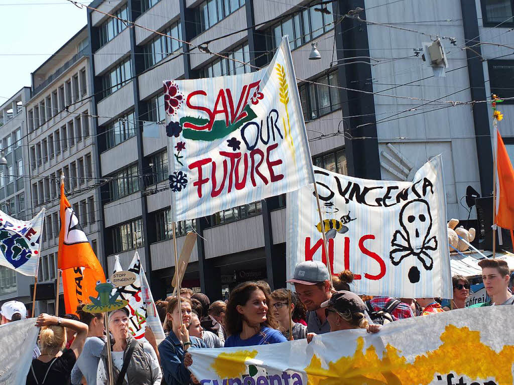 Proteste gegen Monsanto und Syngenta in Basel