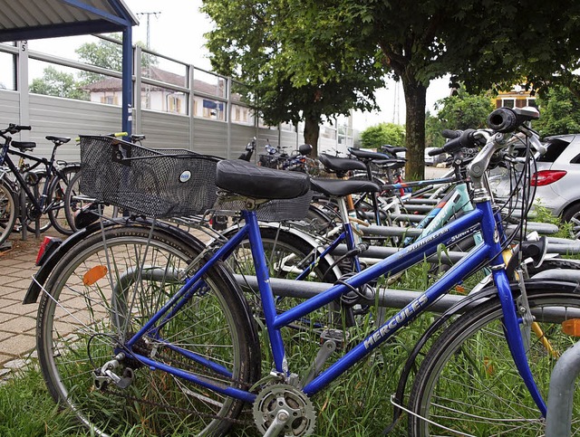 Am Bahnhof werden immer wieder Rder geklaut.  | Foto: Michael Haberer