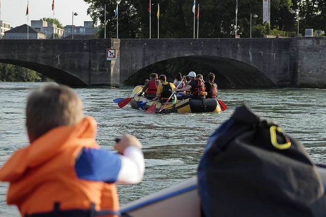 Die neue Rafting-Tour in Rheinfeldern ist auch fr Kinder gut geeignet.  | Foto: Jannik Mirkai