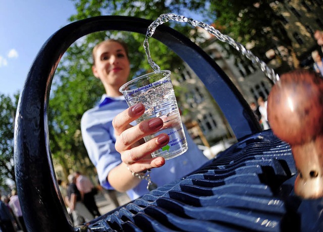 Sauberes Trinkwasser ist ein hohes Gut...einige Kritiker nicht nachvollziehen.   | Foto: Symbolfoto:dpa