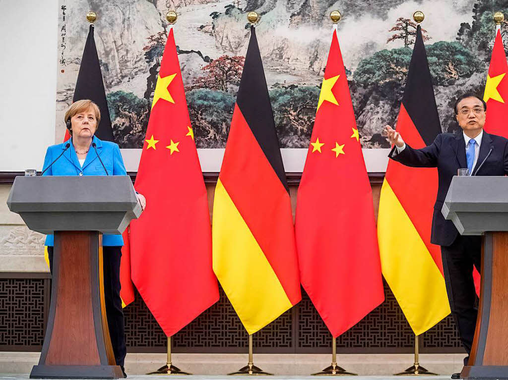Merkel neben dem chinesischen Ministerprsidenten Li Keqiang