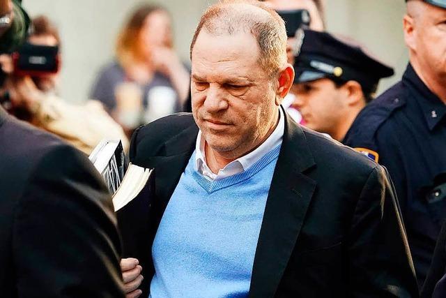 Hollywood-Mogul Weinstein stellt sich den Ermittlungsbehörden in New York