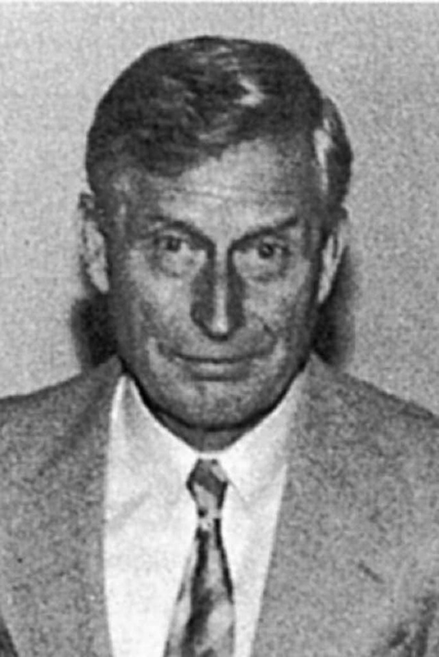 Oberstudiendirektor Dr. Albert Gtz im Jahr 1986.   | Foto: Repro: BZ