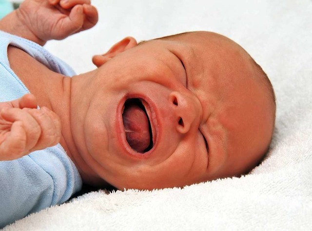 Ein schreiendes Baby ist kein Grund, die Eltern zu belehren.  | Foto: Ilka Burckhardt  (stock.adobe.com)