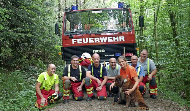 Die Feuerwehr Bad Sckingen mit der gl...m Dienstag in einem Rohr feststeckte.   | Foto:  Held