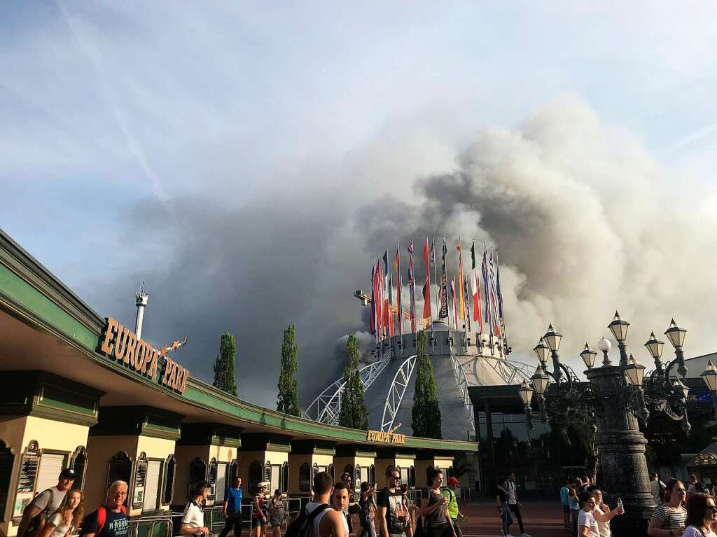 Der vermutlich grte Einsatz fr Sdbadens Wehren: Grobrand im Europa-Park in Rust.