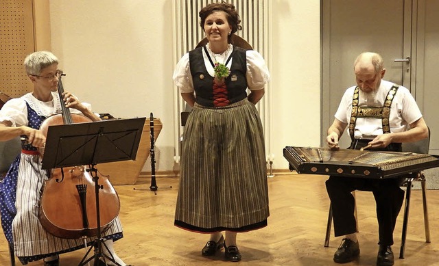 Das Trio &#8222;Stimmglich&#8220; in S...enberger, Ruth Felix und Roland Keller  | Foto: Bianca Flier