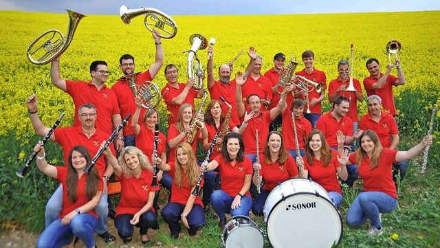 Der Musikverein Harmonie Lembach freut.... Juni im groen Festzelt in Lembach.   | Foto: MV Lembach