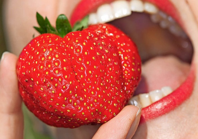 Erdbeere, Spargel oder beides? Beim Fe...ochenende in Wyhlen hat man die Wahl.   | Foto: DPA