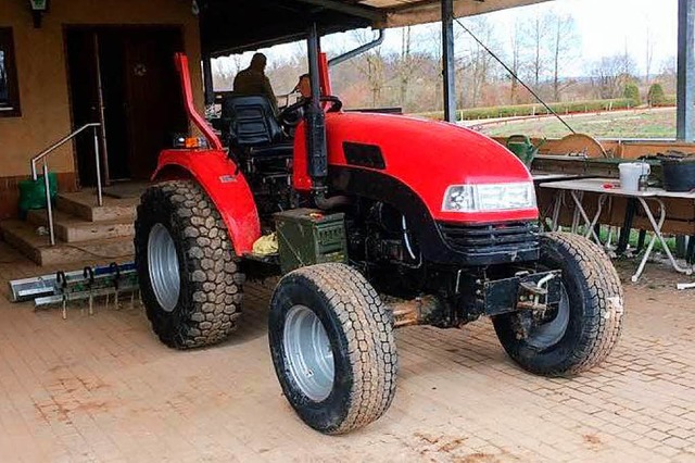 Dieser Traktor wurde vom Vereinsgelnd...Breisgau  bei Waltershofen gestohlen.   | Foto: Verein WRV