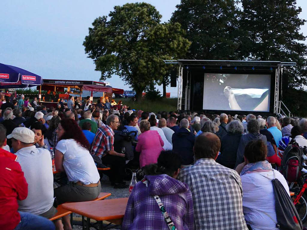 Schlemmen, trinken und einfach genieen – das Batzenbergfest am Samstag in Ehrenkirchen.