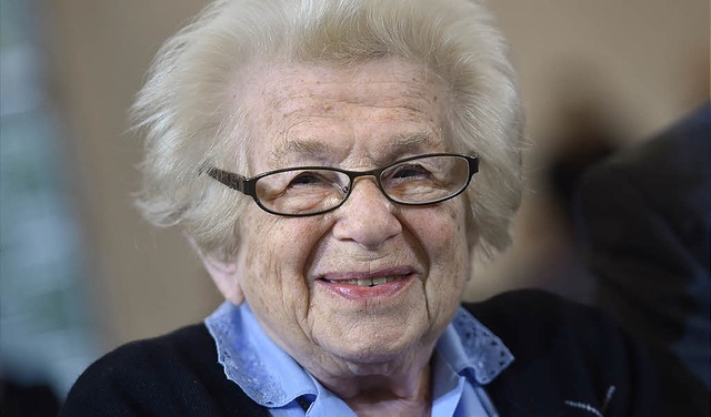 Nimmt kein Blatt vor den Mund: Ruth Westheimer   | Foto: dpa