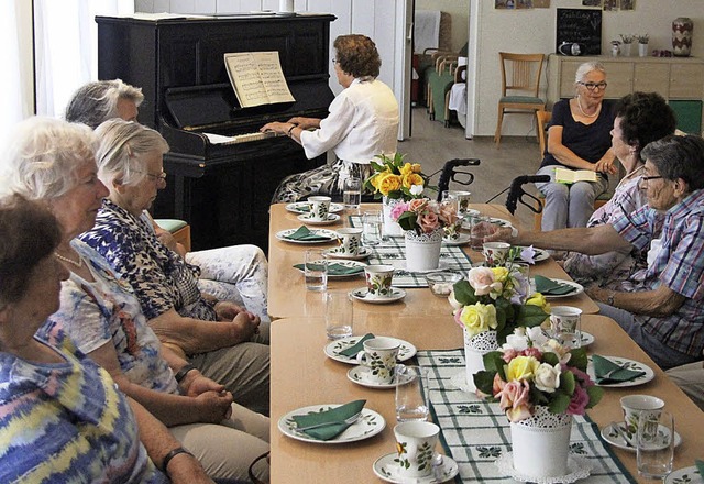 Zuhren oder auch selbst singen &#8211...tert beim Brgertreff in Eichstetten.   | Foto: Horst David