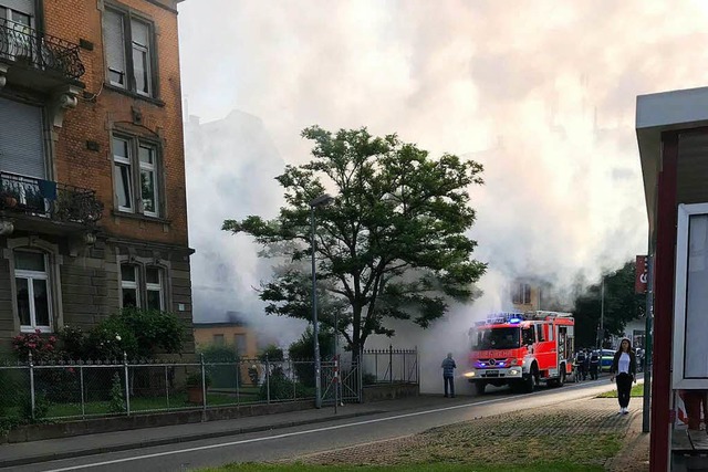 Aufsehen erregend war der Feuerwehrein...im Bankepeter am Mittwoch gegen 8 Uhr.  | Foto: Katja Brnning