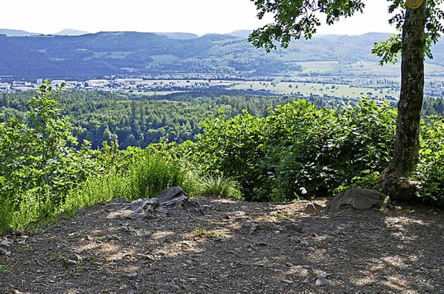 Die Sitzbank auf dem Rthekopf fehlt momentan.  | Foto: Karl Braun