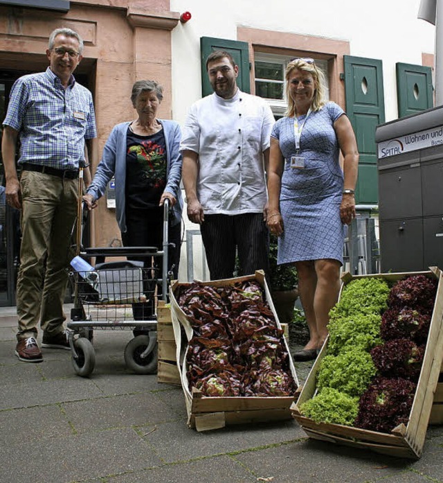 <BZ-FotoAnlauf>Aus dem Garten:</BZ-Fot...rachte das frische Gemse dem Spital.   | Foto: LGS