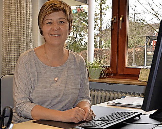 Anette Loll ist die Leiterin der Volks...rt die VHS-Auenstelle in Sthlingen.   | Foto: Archiv