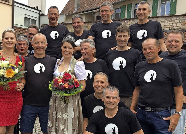 Einige Mitglieder der Radsportgruppe &...n und der Weinprinzessin in Ihringen.   | Foto: Weie Hasen