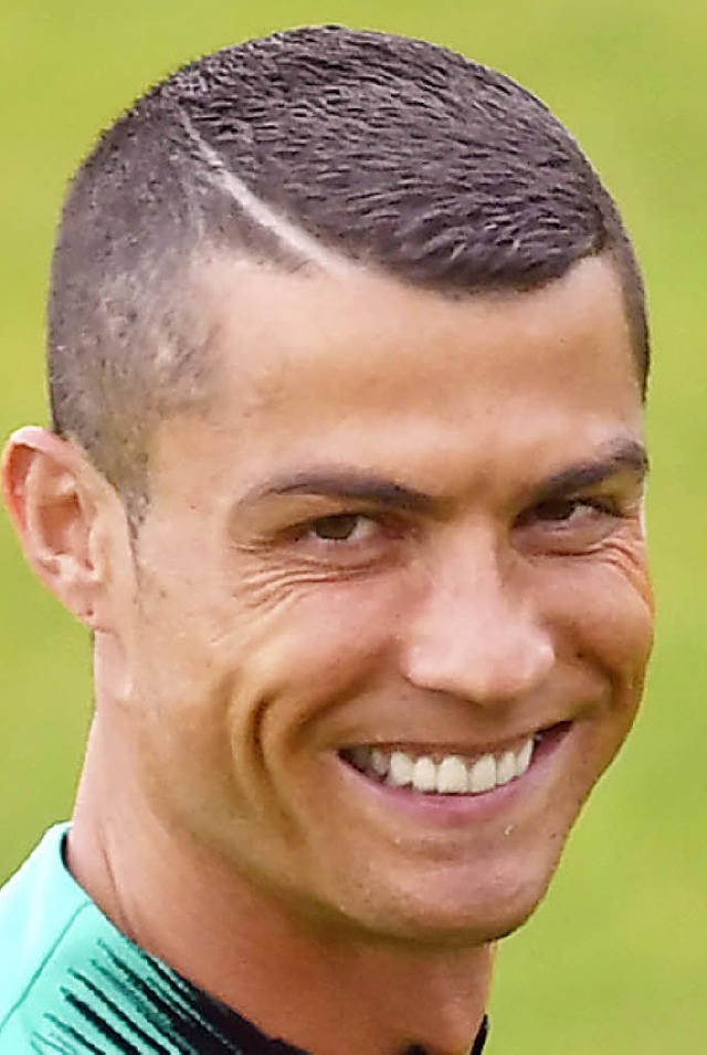 <BZ-Rubrik>Cristiano Ronaldo</BZ-Rubri...Mal den Champions-League-Titel gewann.  | Foto: AFP