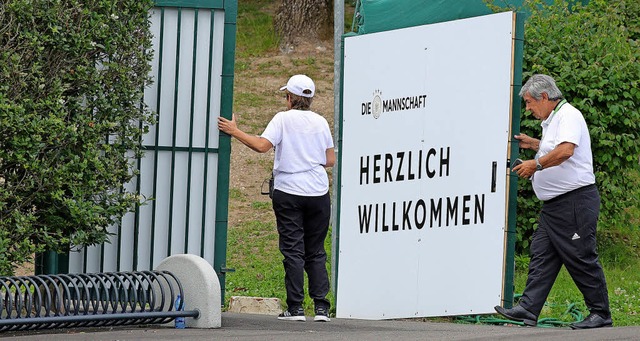 Zum letzten Mal schliet sich am Donne...g fr die deutsche Nationalmannschaft.  | Foto: dpa