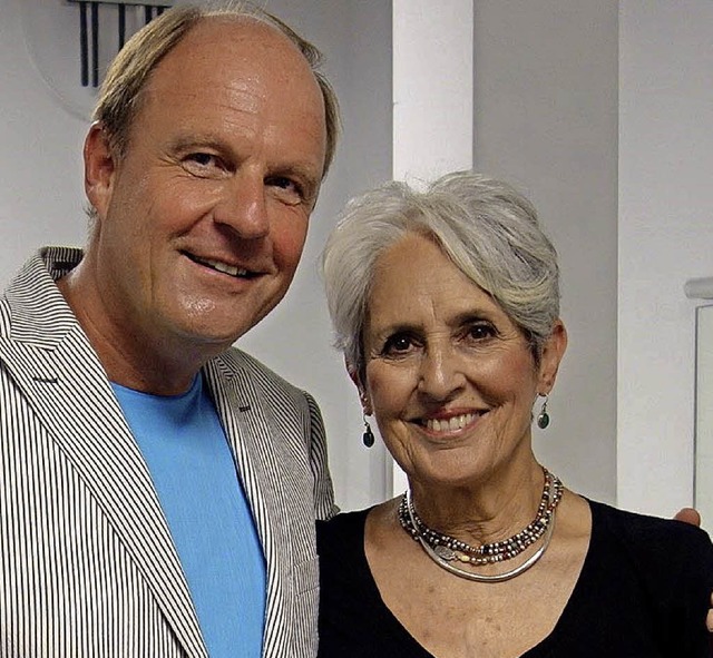 Jens Rosteck mit Joan Baez   | Foto: Jens Rosteck