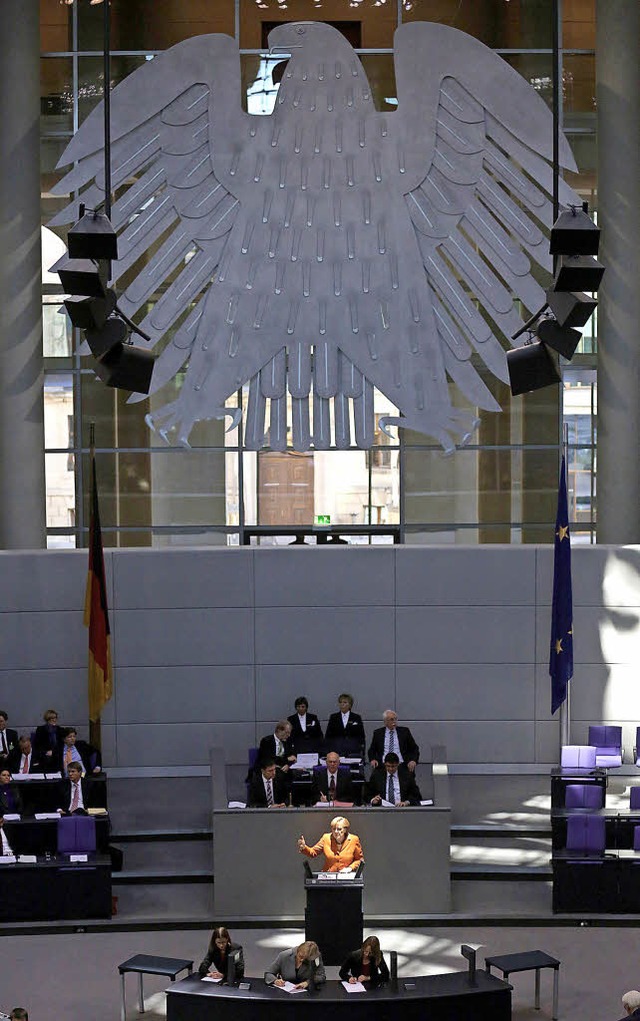 Bundestag mit Bundesadler   | Foto: dpa