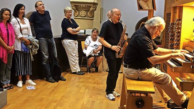 Mit Jazzigem fr Orgel und Saxophon br...elnacht in der Kirche St. Bonifatius.   | Foto: Roswitha Frey