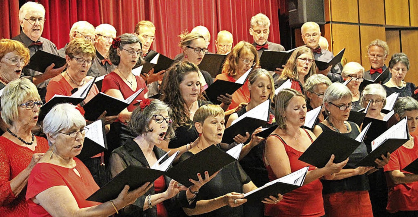 Der Gesangverein fühlt sich wohl in internationalen Musicals.   | Foto: bertsch