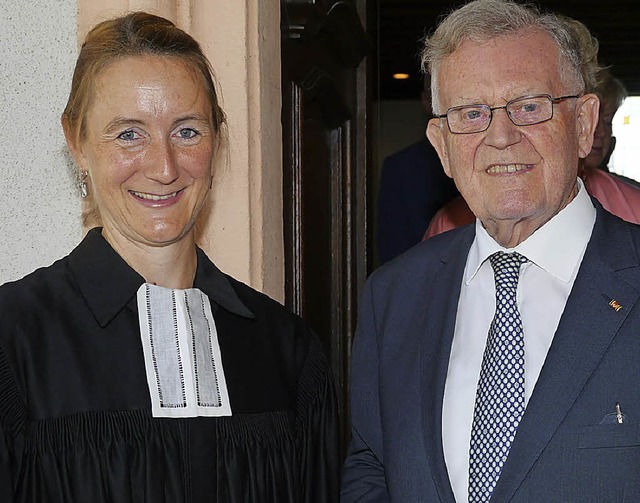 Pfarrerin Julia Mack und Ministerprsi...em Gottesdienst in Knigschaffhausen.   | Foto: Christel Hlter-Hassler