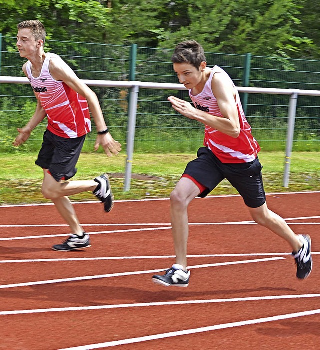 Timo Scherer (links) und Dennis Heizma... sicherte sich in der U15 vier Titel.   | Foto: Helmut Junkel