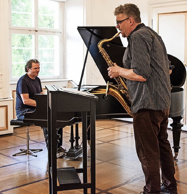 Johannes Mssinger (Flgel) und Johann...zert im Barocksaal des Elztalmuseums.   | Foto: Helmut Rothermel