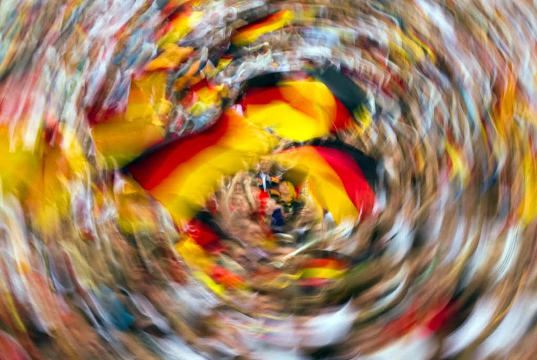 Public Viewing in Freiburg? fudder hat...ll die WM in Russland verfolgen kannst  | Foto: dpa