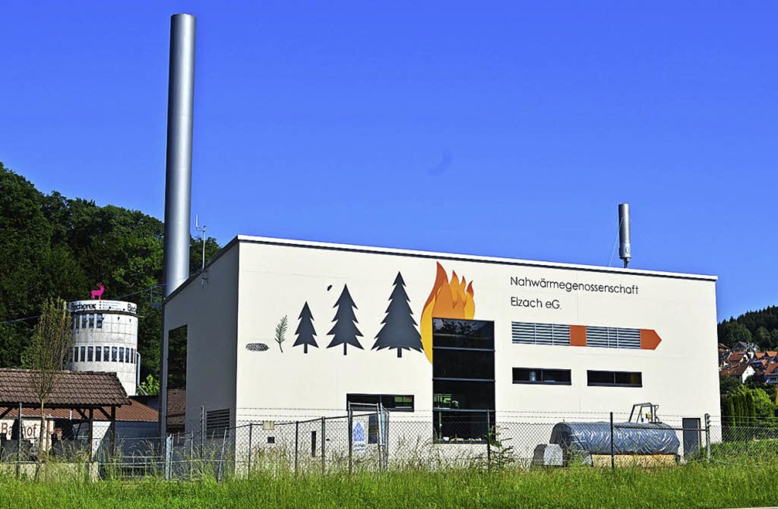 Die Heizzentrale der Nahwrmegenossens...ellt und mit Bemalung schn gestaltet.  | Foto: Nikolaus Bayer