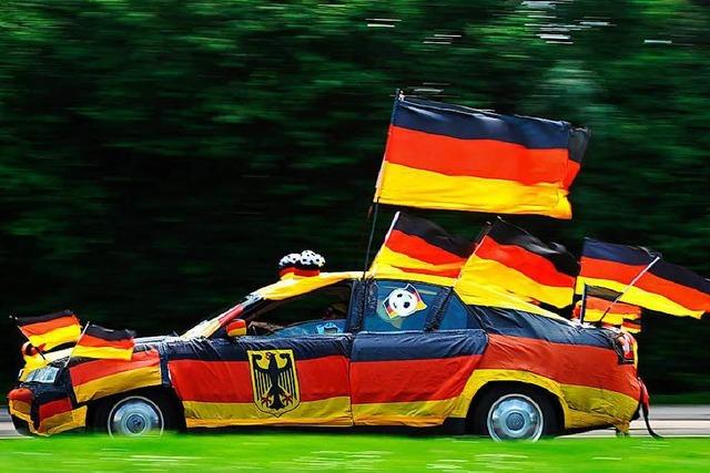 Wie schwarz-rot-gold darf mein Auto während der Fußball-WM sein?