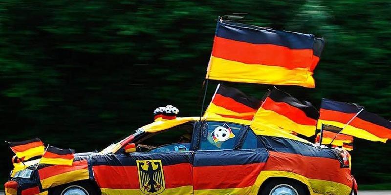 Wie schwarz-rot-gold darf mein Auto während der Fußball-WM sein? - Auto &  Mobilität - Badische Zeitung