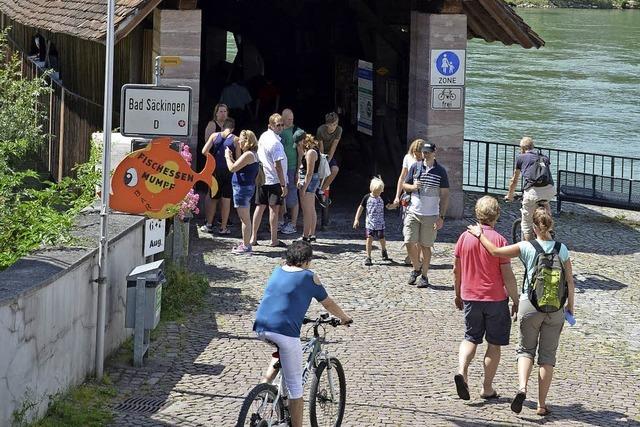 Mit dem Velo ber die Grenze