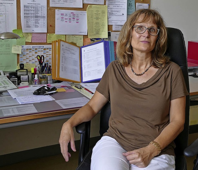 Sharon Buch-Ewald arbeitet schon seit ... Sekretrin an der Hans-Thoma-Schule.   | Foto: LAPP