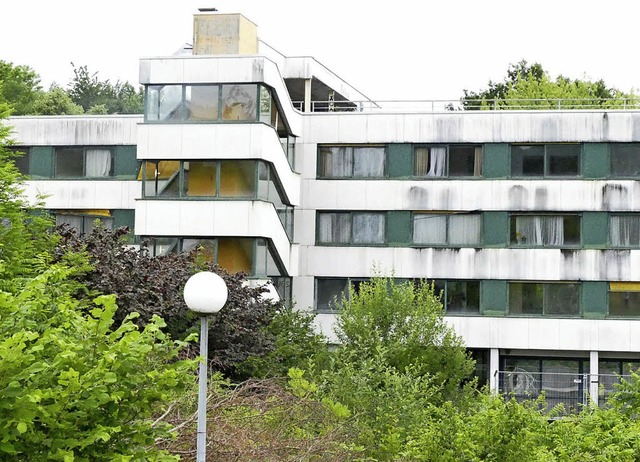 Das alte  Schwesternwohnheim am Kreiskrankenhaus.   | Foto: Dorweiler