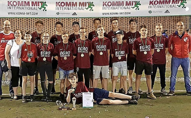 Die C-Jugend der SG Vogtsburg hat bei ...ballturnier in Spanien teilgenommen.   | Foto: FC Vogtsburg