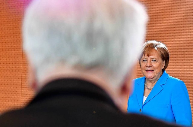 Stehen sich derzeit unvershnlich gege...und Innenminister Horst Seehofer (CSU)  | Foto: AFP