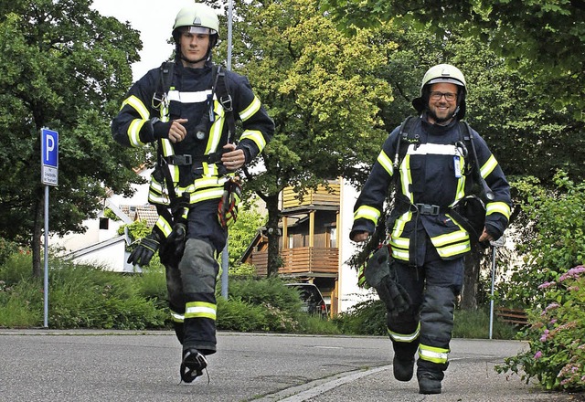 Teil des &#8222;Slow m&#8220; in Waldk...Jugendfeuerwehren und Alterskameraden.  | Foto: Veranstalter