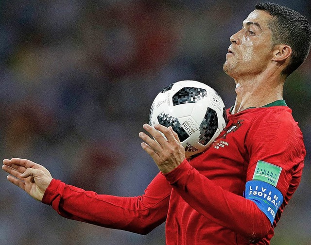 Ihm gehorchte am Freitagabend der Ball: Cristiano Ronaldo   | Foto: AFP