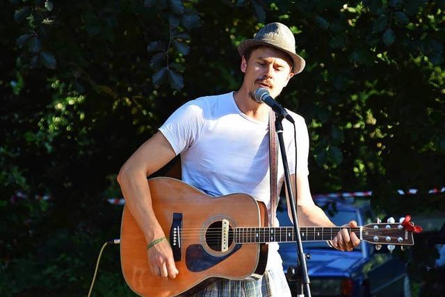 Das erste Singer-Songwriter-Festival in Schwand kommt gut an