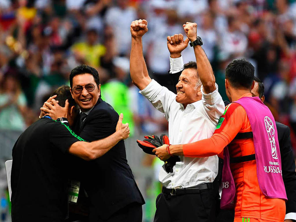 Mexiko schlgt den Weltmeister mit 1:0. Nationaltrainer Juan Carlos Osorio...
