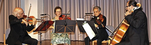 Das Segantini-Quartett auf der Bhne (... (Viola), Tobias Moster (Violoncello).  | Foto: Hildegard Karig