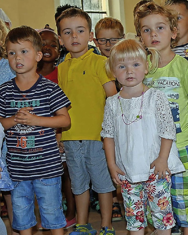 Die Kindergartenkinder gestalteten den Festgottesdienst in der Markuskirche mit.  | Foto: S. Decoux-kone